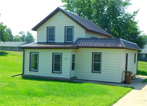 424 Hamilton Ave, Grinnell, IA 50112