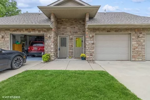 502 Carrie Ln, Altoona, IA 50009