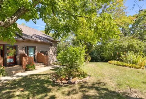 2319 Glenwood Dr #38, Des Moines, IA 50321
