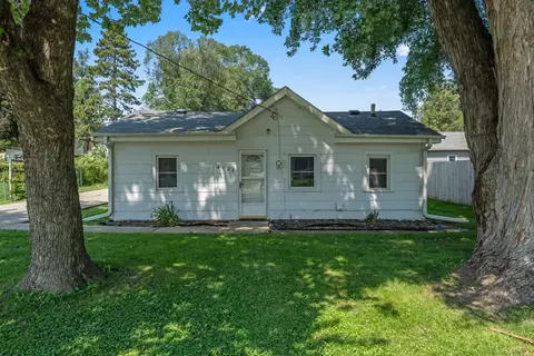 4128 Easton Blvd, Des Moines, IA 50317