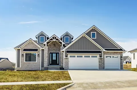 18218 Alderleaf Dr, Clive, IA 50325