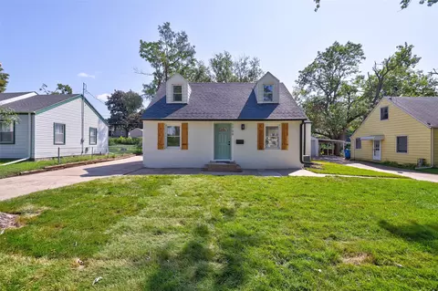 1709 59th St, Des Moines, IA 50322