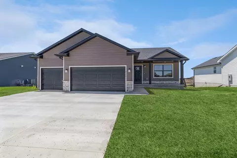 3112 6th Ave SW, Altoona, IA 50009