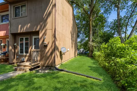 1361 E 18th St, Des Moines, IA 50316