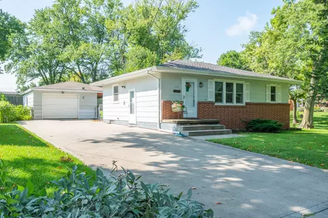 239 E Leland Ave, Des Moines, IA 50315