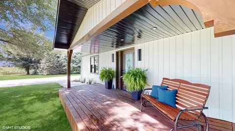 1016 S 52nd Ave E, Newton, IA 50208