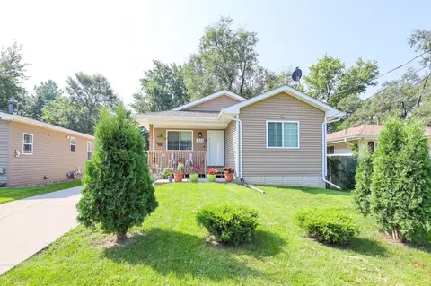 311 E Diehl Ave, Des Moines, IA 50315