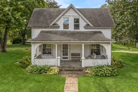 411 W Monroe St, Pleasantville, IA 50225