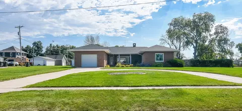 105 S Harrison Ave, Baxter, IA 50028