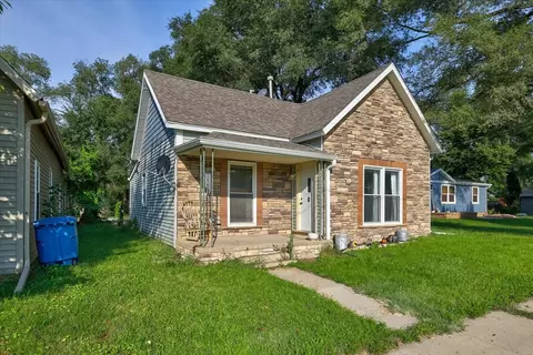 622 SE 12th St, Des Moines, IA 50309