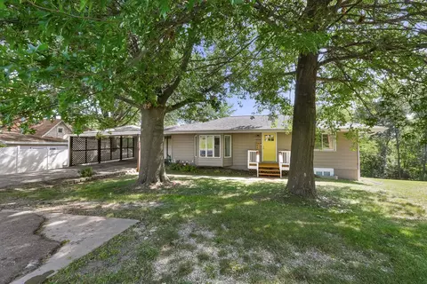 609 S Attica Rd, Knoxville, IA 50138