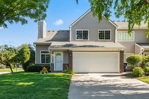 7425 Wistful Vista Dr #301, West Des Moines, IA 50266