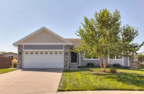 813 NE 51st Ct, Ankeny, IA 50021