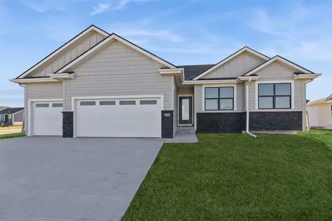 525 NE 58th St, Ankeny, IA 50021