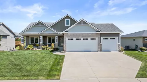 1701 NW Ridgeline Ct, Ankeny, IA 50023
