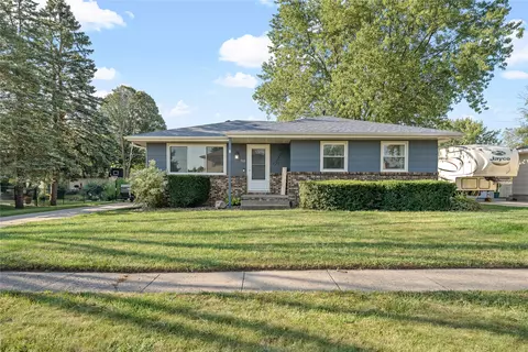 713 NE 9th St, Ankeny, IA 50021