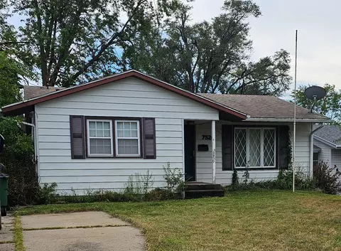 7524 Wilden Dr, Urbandale, IA 50322