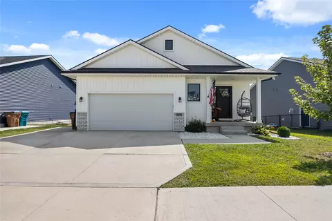 1700 E 18th St, Norwalk, IA 50211