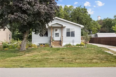 1009 Ford St, Kelley, IA 50134
