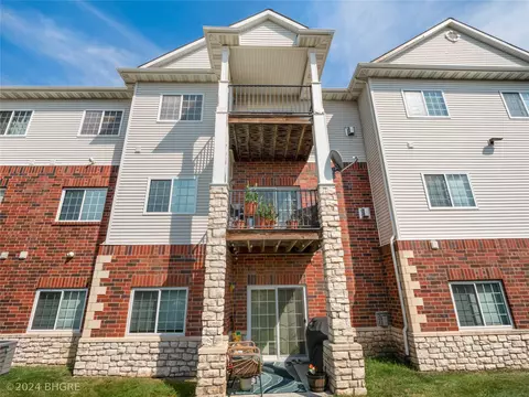 6255 Beechtree Dr #5206, West Des Moines, IA 50266