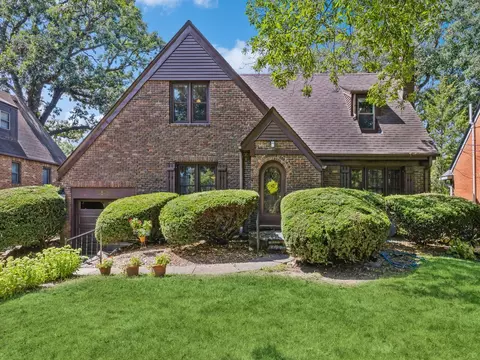 1526 41st St, Des Moines, IA 50311