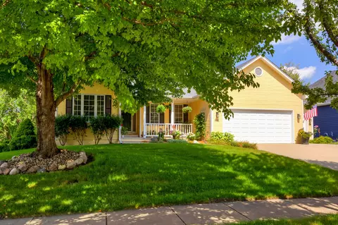 811 SE Laurie Ln, Ankeny, IA 50021