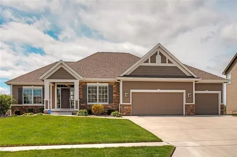 3937 SW 5th Ct, Ankeny, IA 50023