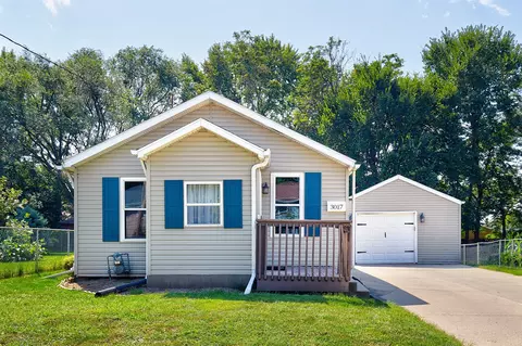 3017 Garfield Ave, Des Moines, IA 50317