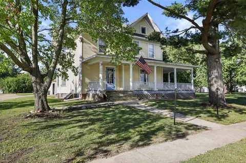 815 E Second St, Madrid, IA 50156