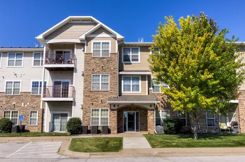 1331 SE University Ave #105, Waukee, IA 50263