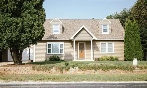 417 Park St, Cambridge, IA 50046