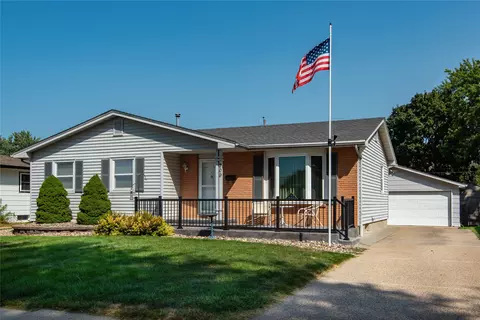 209 NE Grant St, Ankeny, IA 50021