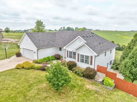 9928 NE 23rd Ave, Mitchellville, IA 50169