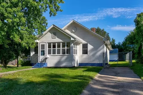 1100 Guthrie Ave, Des Moines, IA 50316
