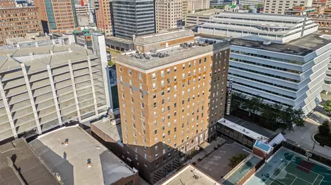 400 Walnut St #502, Des Moines, IA 50309