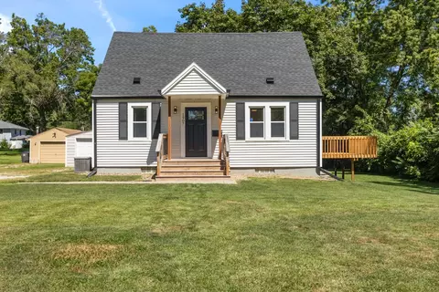 1907 Southlawn Dr, Des Moines, IA 50315