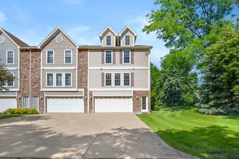 8302 Westown Pkwy #9101, West Des Moines, IA 50266