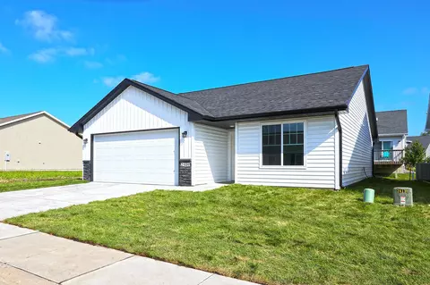 2409 NE 6th St, Grimes, IA 50111