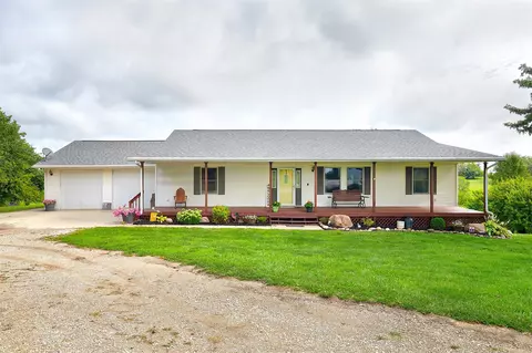 1098 195th St, Truro, IA 50257
