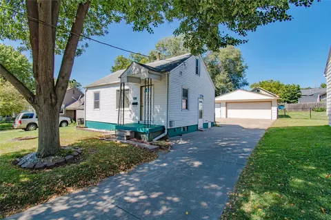3012 Indianapolis Ave, Des Moines, IA 50317