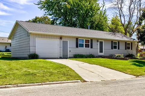 405 Polk St, Baxter, IA 50028