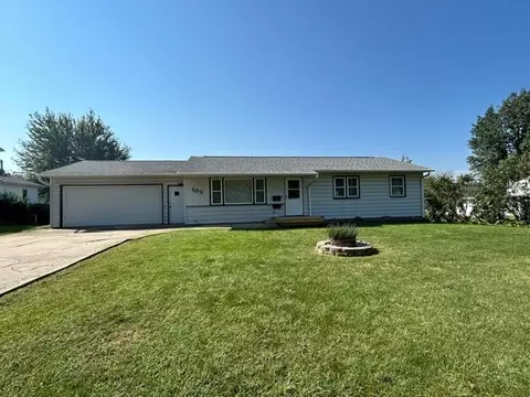 103 Bohen St, Marshalltown, IA 50158