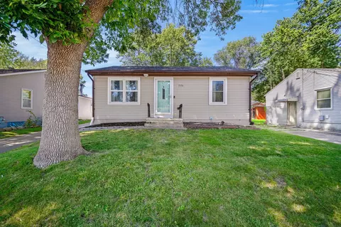 3520 27th Pl, Des Moines, IA 50310