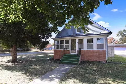 2001 W 2nd St, Perry, IA 50220