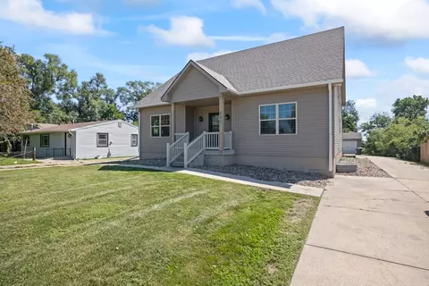 601 Cummins Rd, Des Moines, IA 50315