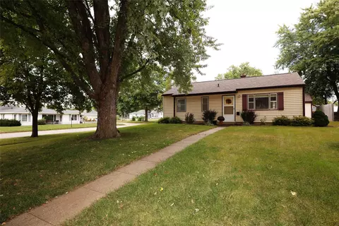 1403 Garst Ave, Boone, IA 50036