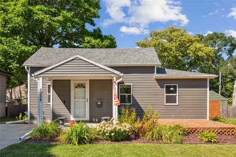 1318 3rd St, Nevada, IA 50201