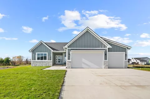 1430 NW Alderleaf Dr, Waukee, IA 50263
