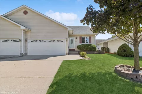 705 SE Kensington Rd, Ankeny, IA 50021