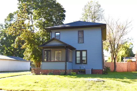 208 E Sycamore St, Ogden, IA 50212